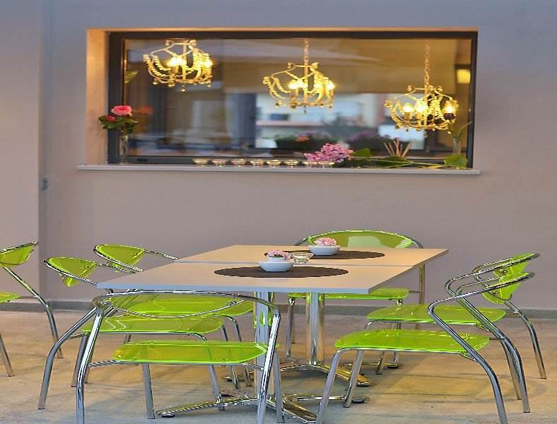 Ellopia Point Hotel Ioannina Bagian luar foto